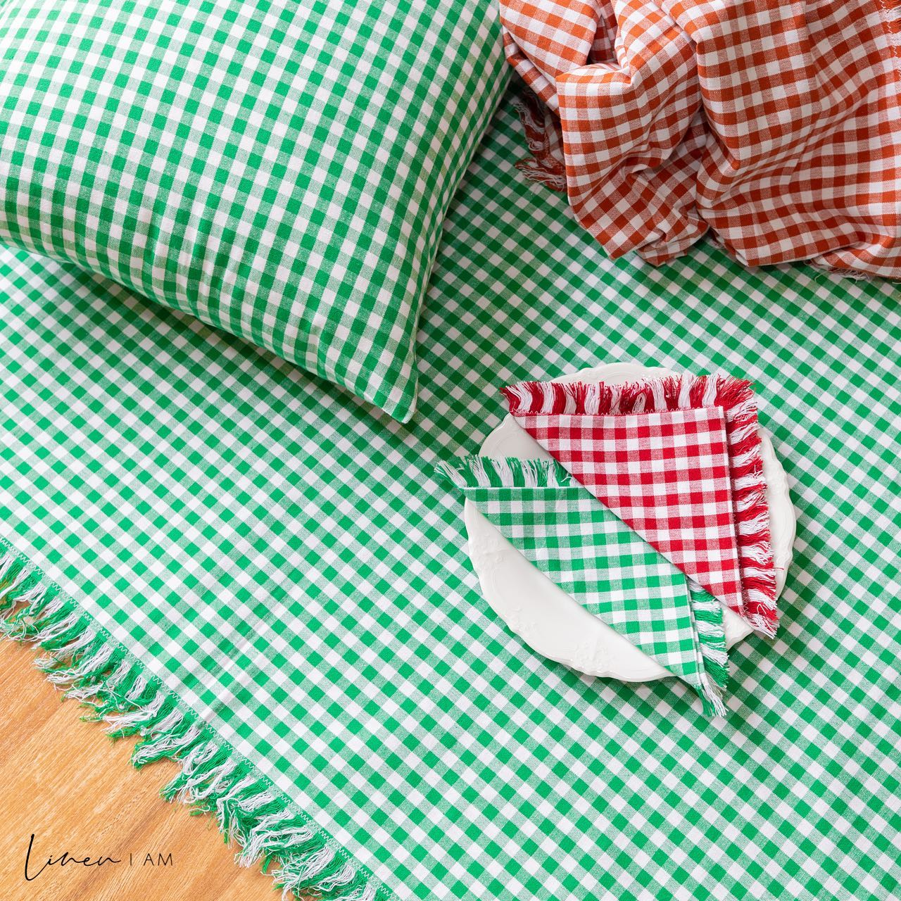 Gingham Christmas Table Cloths - Rush